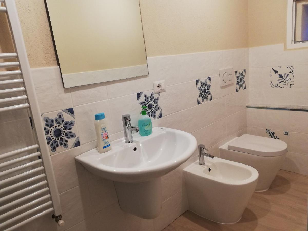 B&B Camere Montalto Centro มอนตัลโต ดิ กัสโตร ภายนอก รูปภาพ