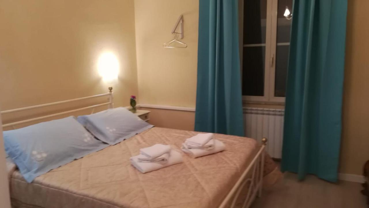 B&B Camere Montalto Centro มอนตัลโต ดิ กัสโตร ภายนอก รูปภาพ