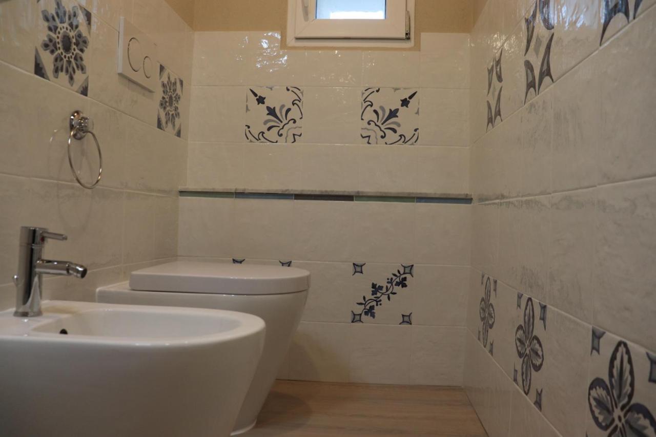 B&B Camere Montalto Centro มอนตัลโต ดิ กัสโตร ภายนอก รูปภาพ